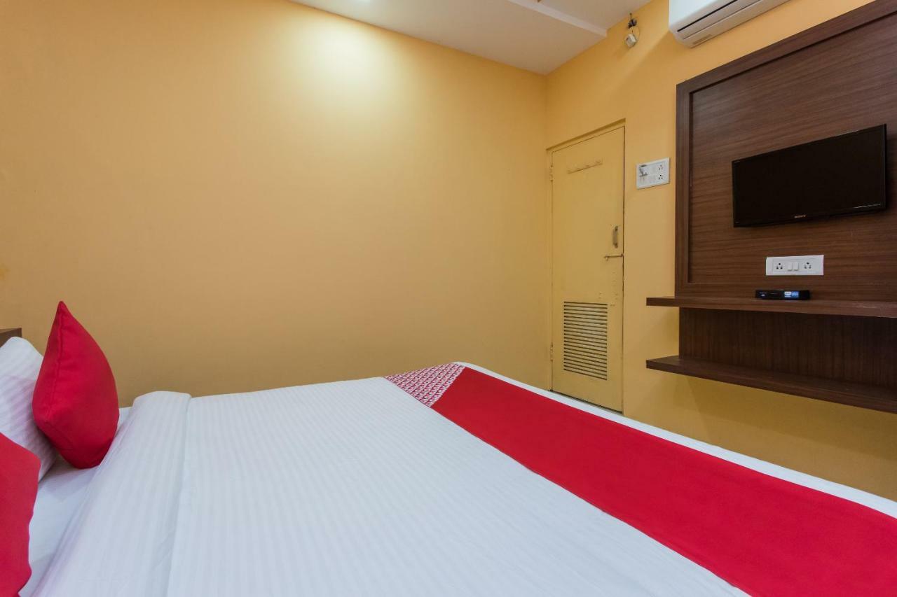 Oyo 17161 Hotel Mahalaxmi Удджайн Екстер'єр фото