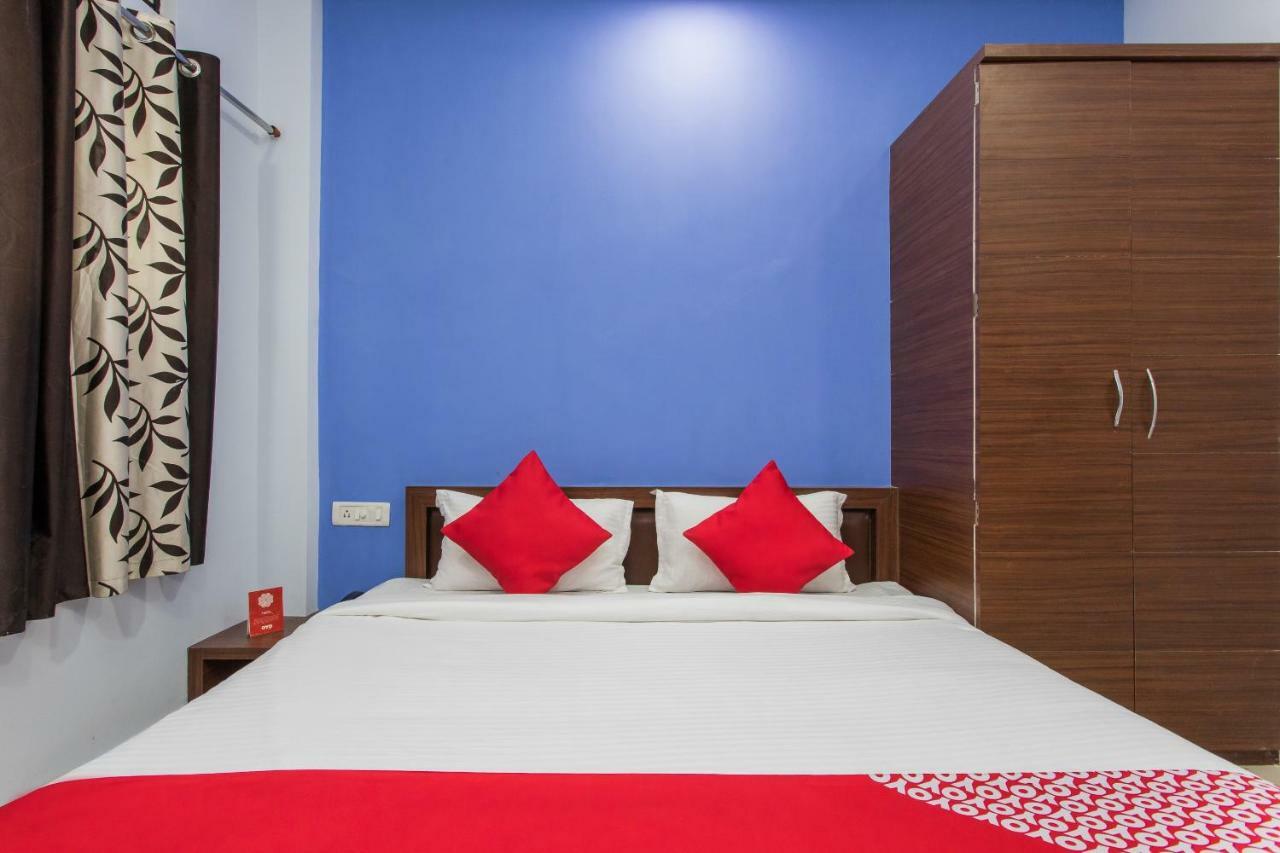Oyo 17161 Hotel Mahalaxmi Удджайн Екстер'єр фото